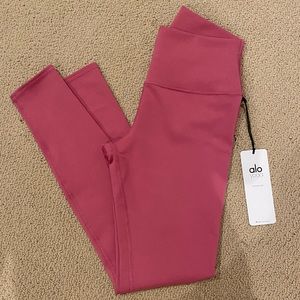 NWT Alo High Waist Airbrush Leggings